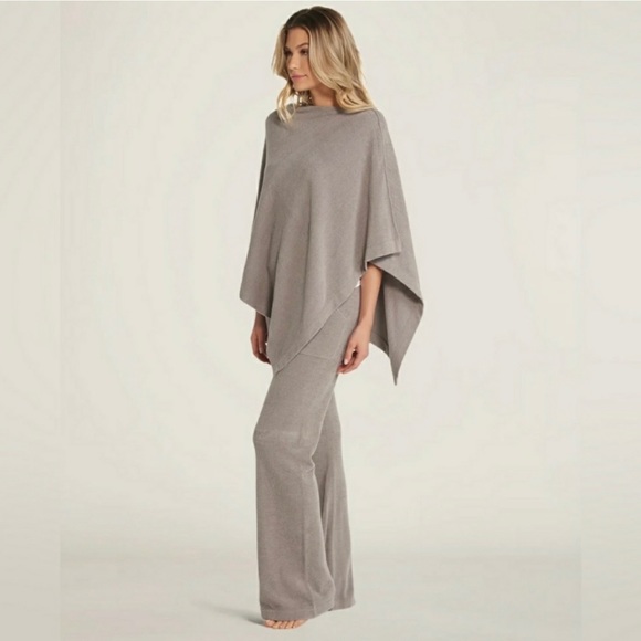 BAREFOOT DREAMS CozyChic Ultra Lite Poncho, OS Plus in Beach Rock - Picture 2 of 9